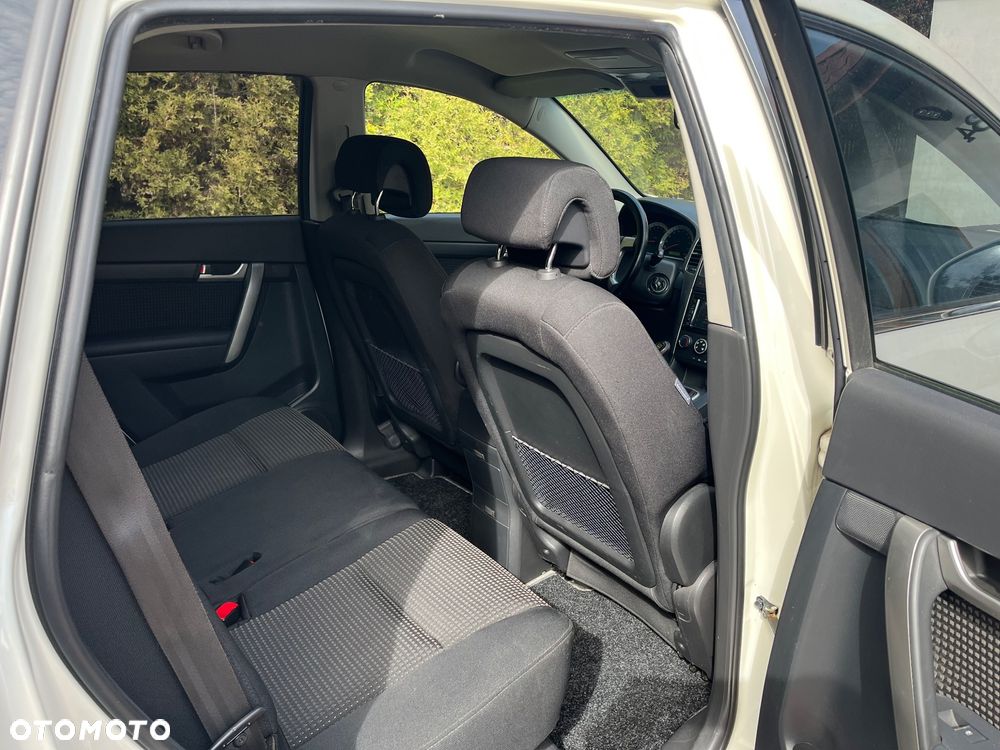 Chevrolet Captiva 2.4 2WD 5 Sitzer LS - 14