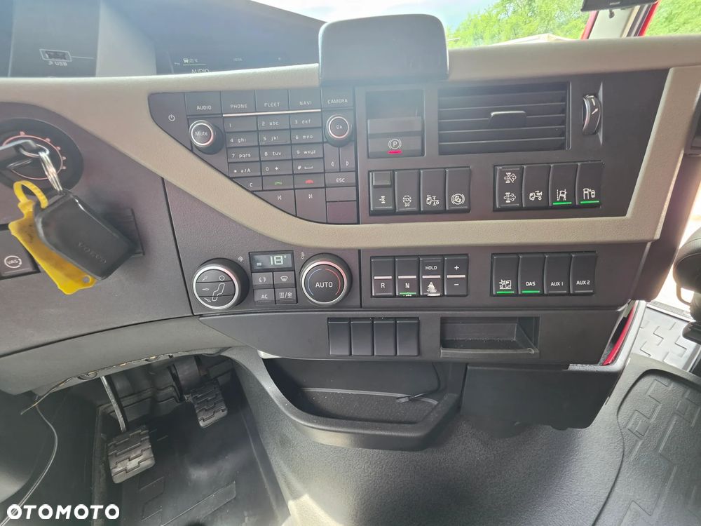 Volvo FH 460 / STANDARD / XXL / i SAVE / EURO 6/ GLOBETROTTER/ / AUTOMAT/SERVIS /2019/ KAMERA/ SKÓRY /PERFEKCYJNY STAN / ZABUDOWY  MIĘDZYOSIOWE/ - 30