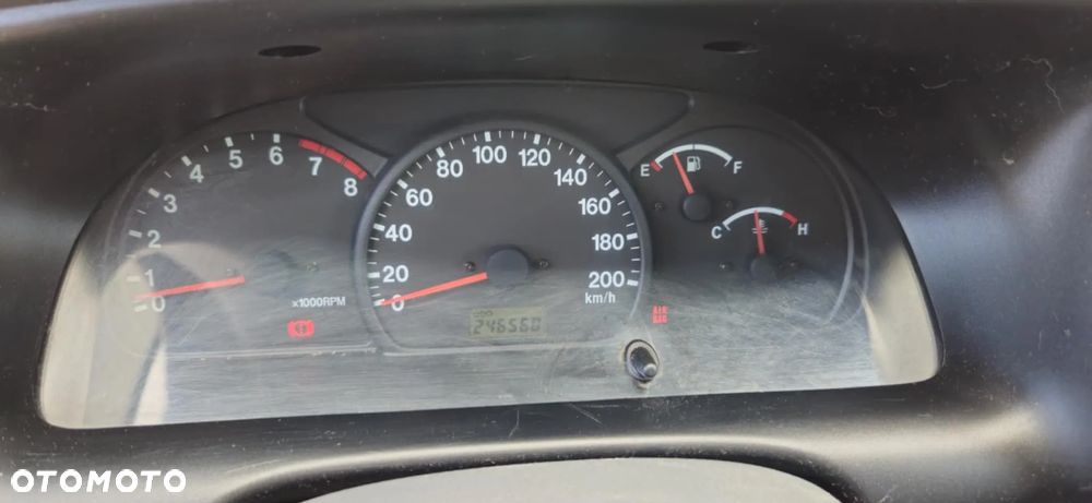 Suzuki Grand Vitara 2.7 V6 - 14