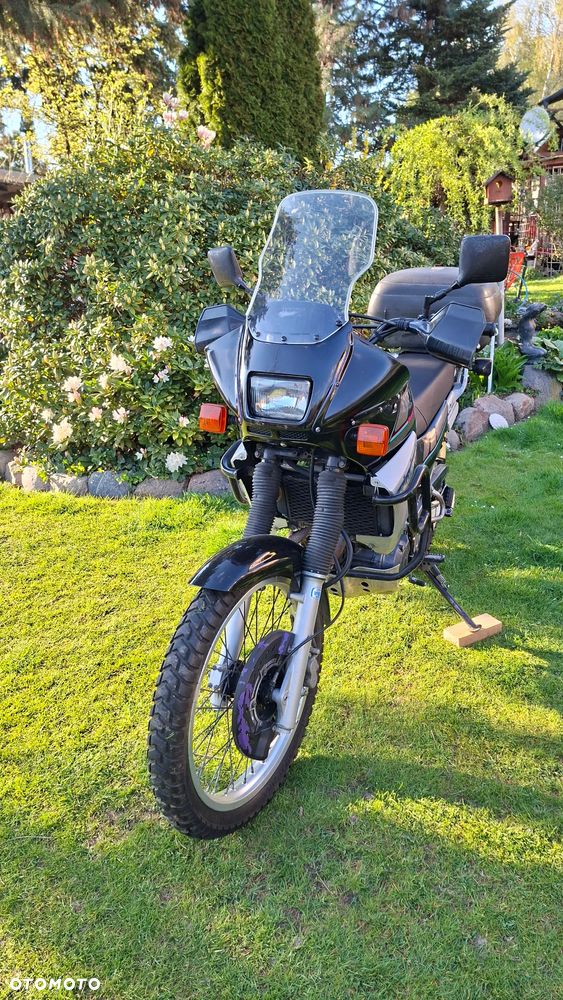 Yamaha XTZ - 21