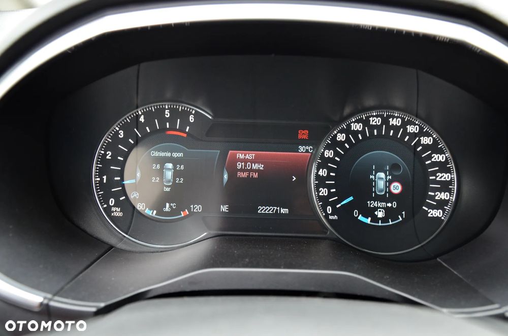 Ford S-Max - 35