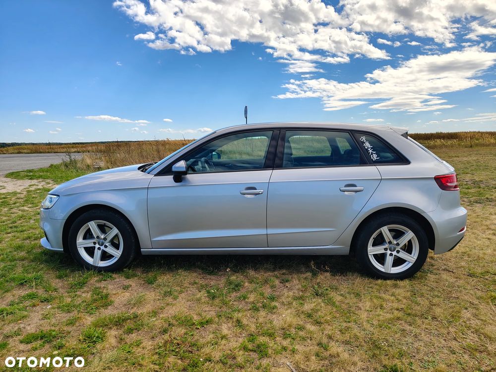 Audi A3 Sportback - 13