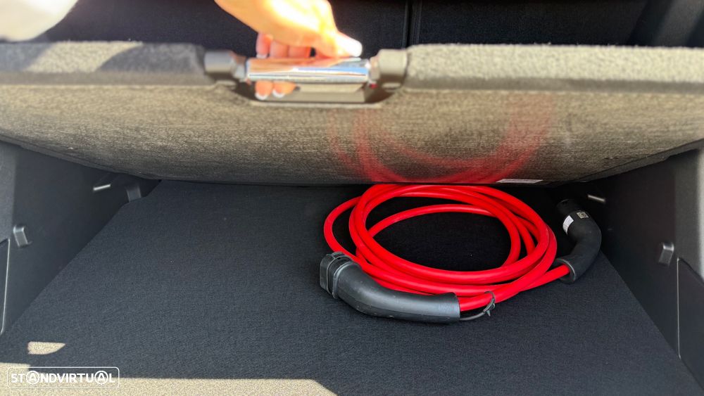 Peugeot e-2008 54 kWh GT - 46