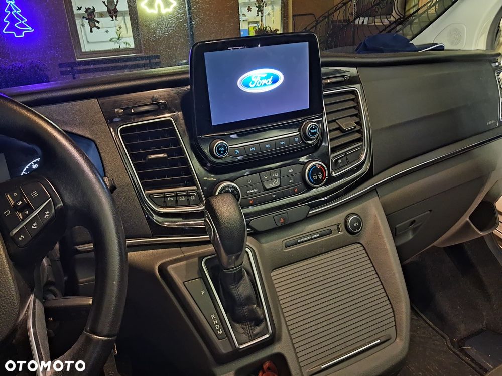Ford Tourneo Custom - 5
