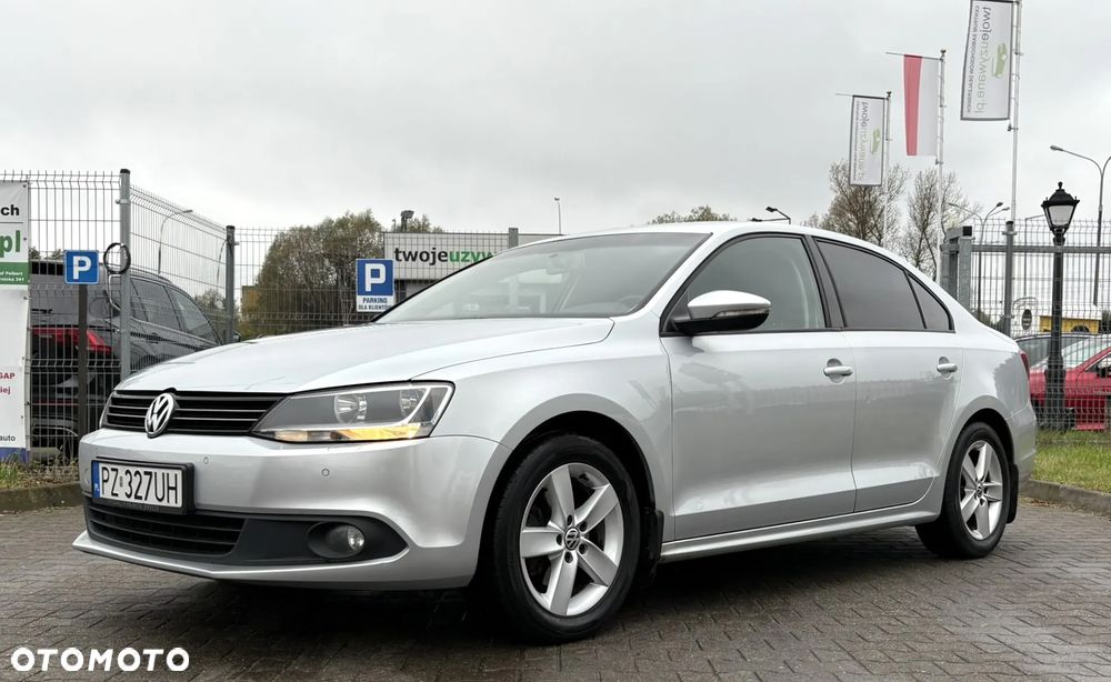 Volkswagen Jetta 1.4 TSI Comfortline - 1