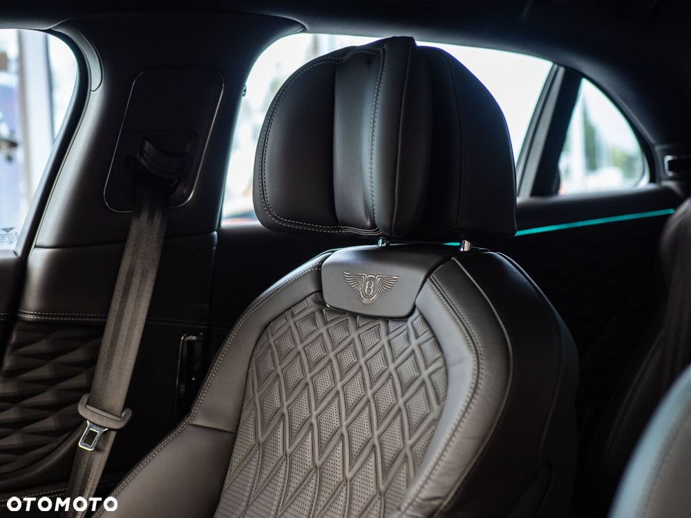 Bentley Flying Spur - 16