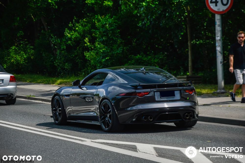 Jaguar F-Type 5.0 V8 S/C AWD R - 11