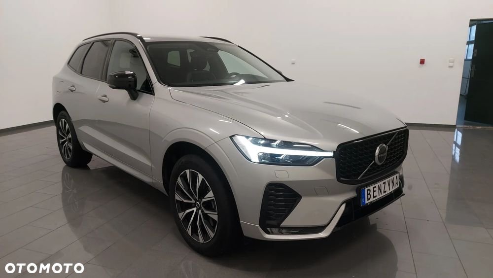 Volvo XC 60 B4 B Plus Dark - 2