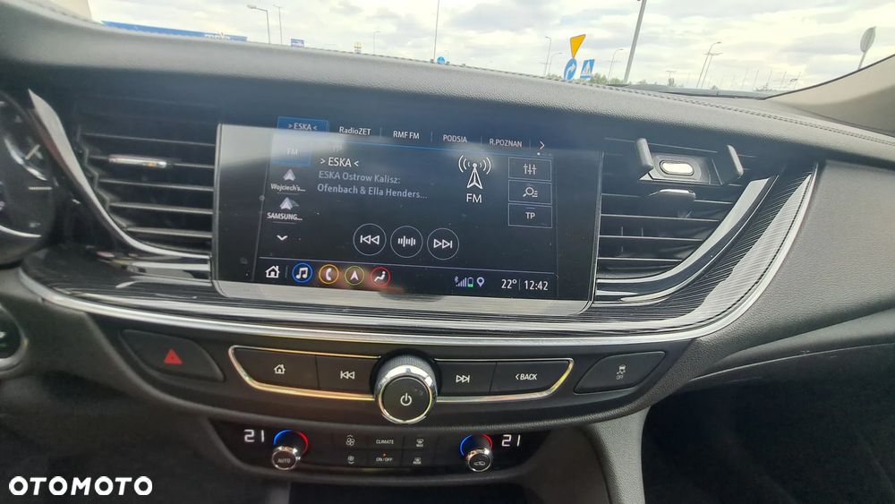 Opel Insignia - 12