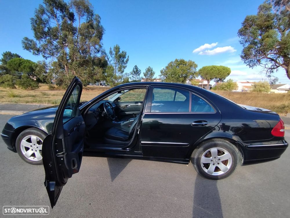 Mercedes-Benz E 320 CDi Avantgarde 4-Matic - 2