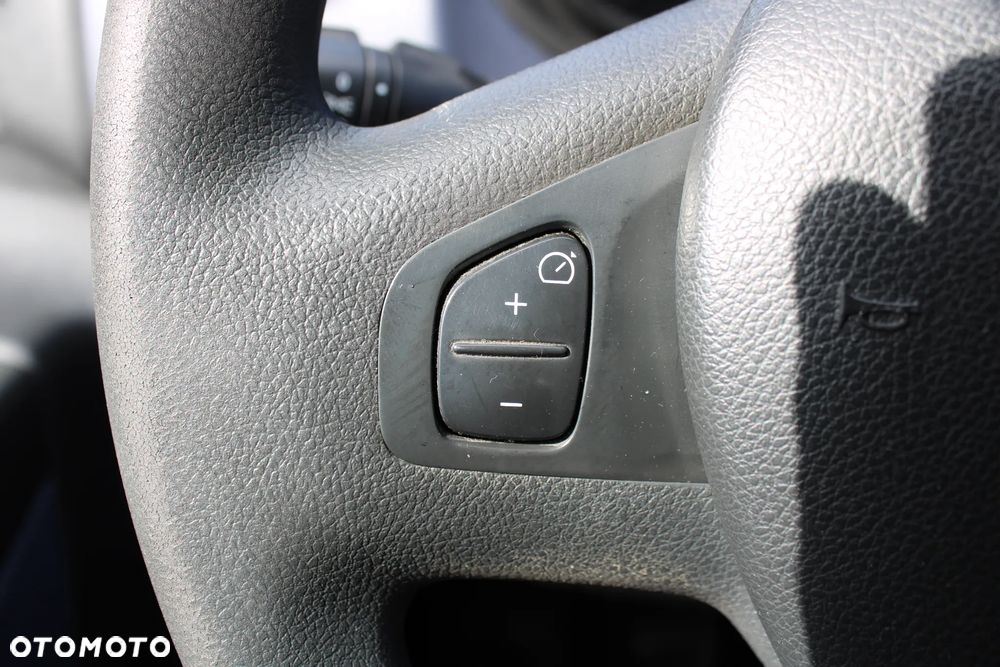 Opel Vivaro - 19