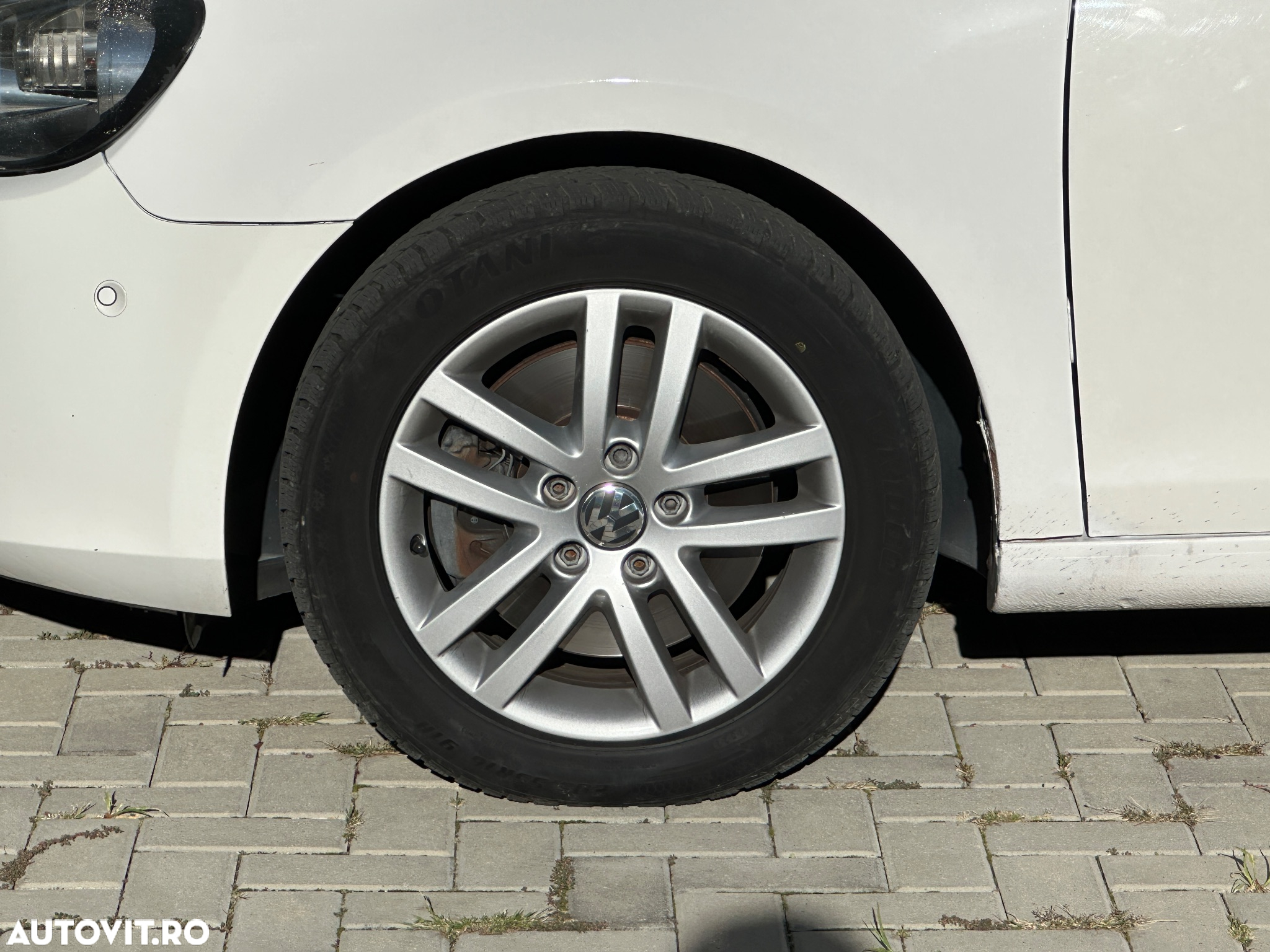 Volkswagen Golf 1.4 TSI Highline DSG - 12