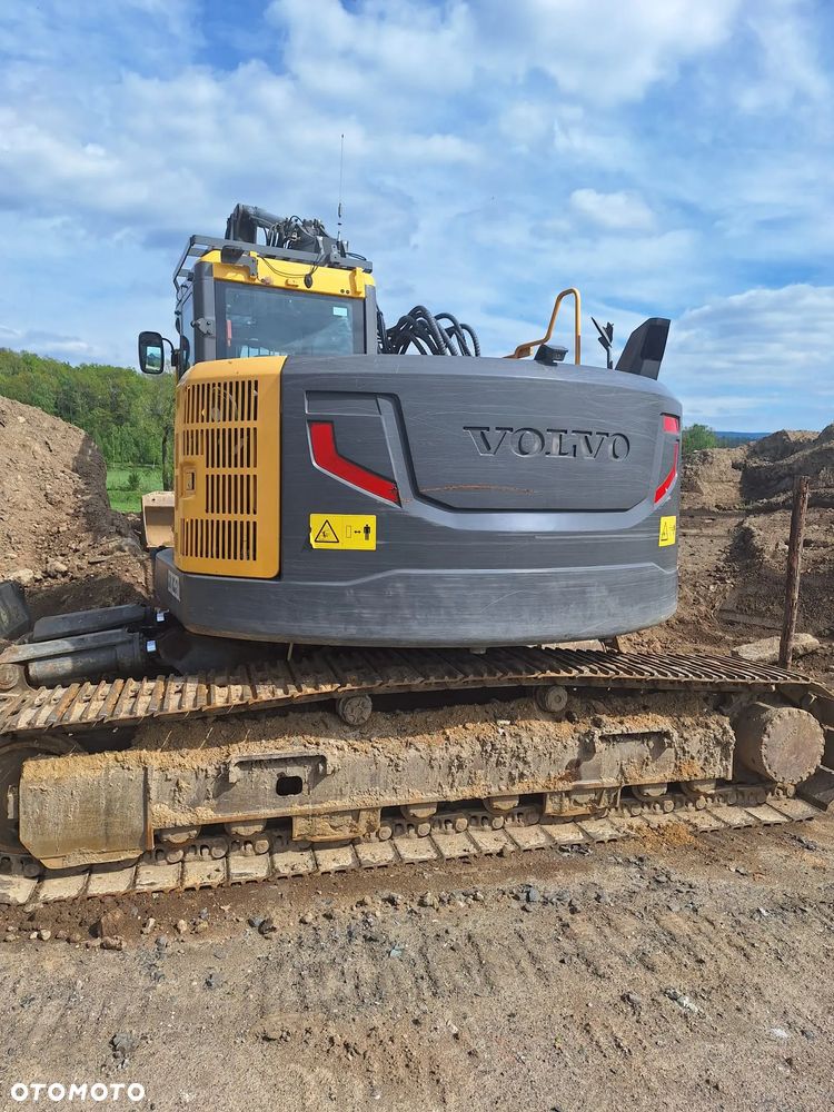 Volvo ECR235DL - 4