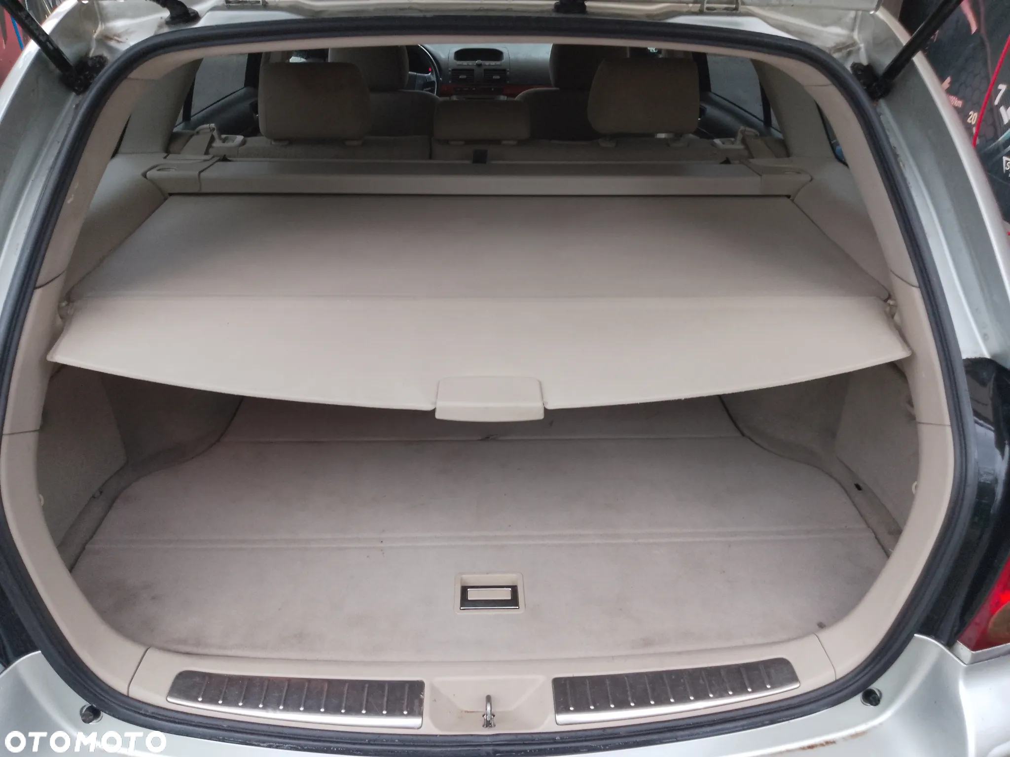 Toyota Avensis - 12