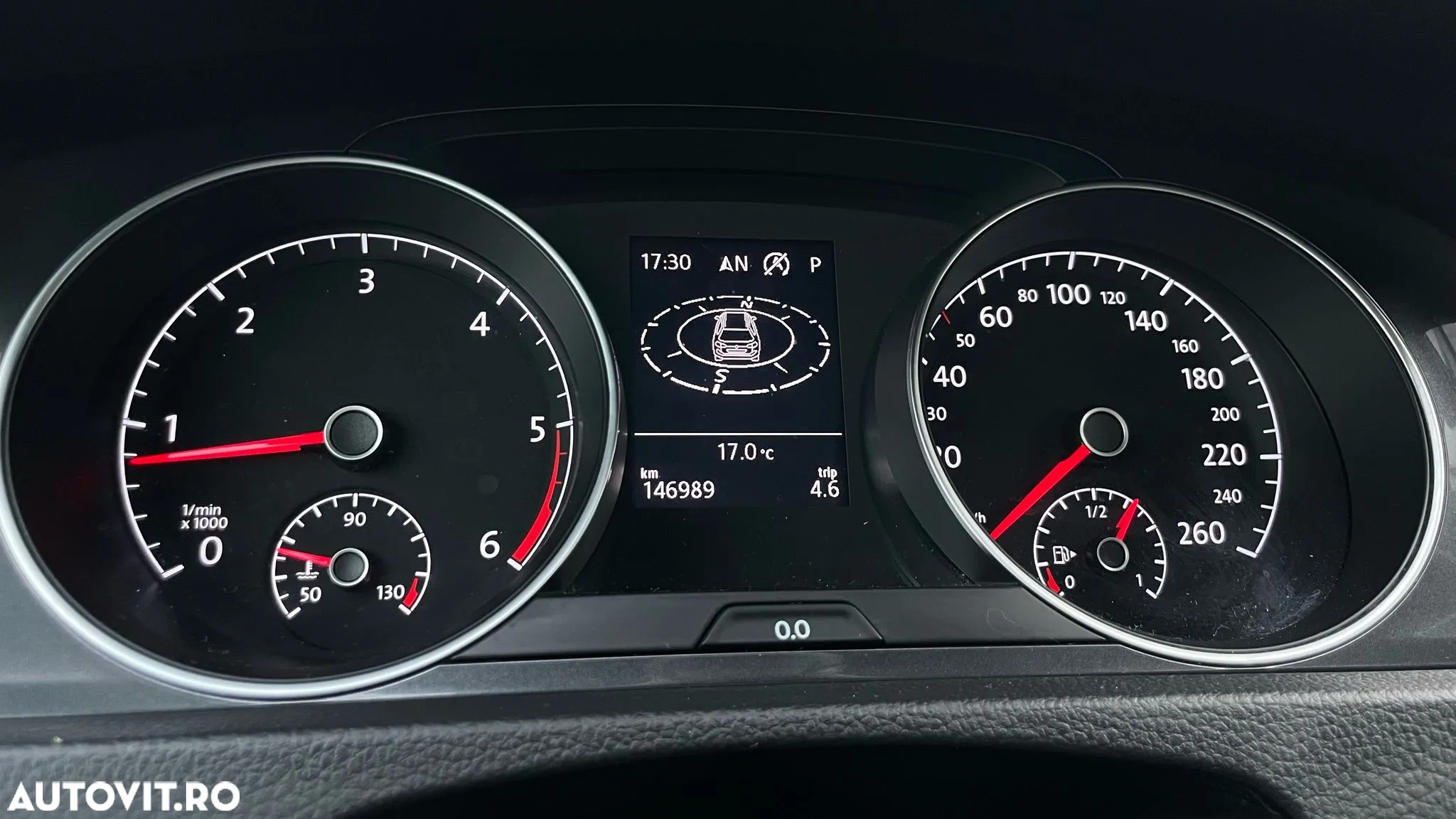 Volkswagen Golf - 10