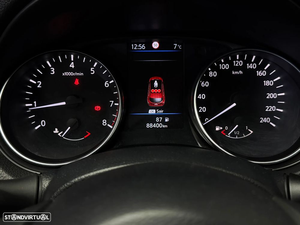 Nissan Qashqai 1.3 DIG-T N-Connecta LED+SKY - 15