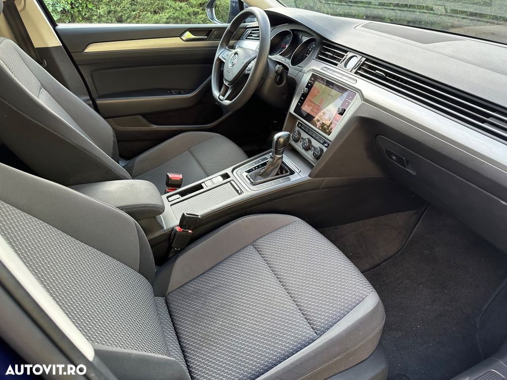Volkswagen Passat 2.0 TDI SCR DSG Comfortline - 13