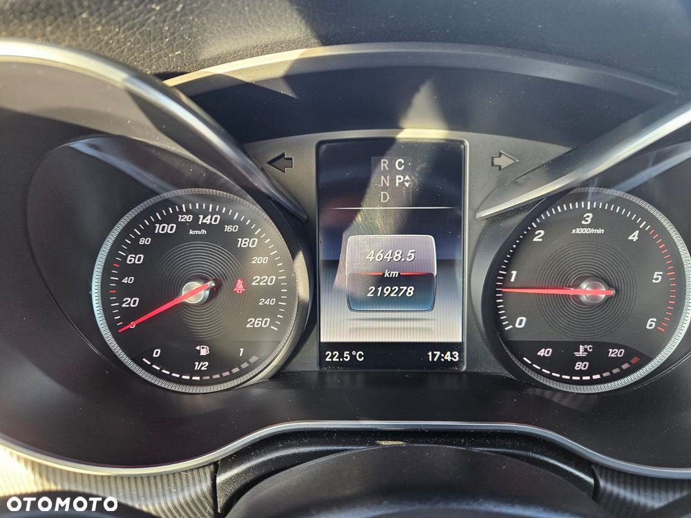 Mercedes-Benz Klasa V 250 d 4-Matic 7G-Tronic (ekstra d³) - 21