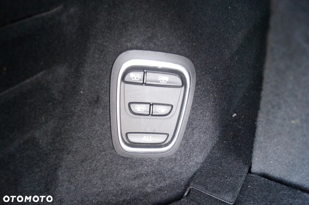 Renault Grand Scenic - 29