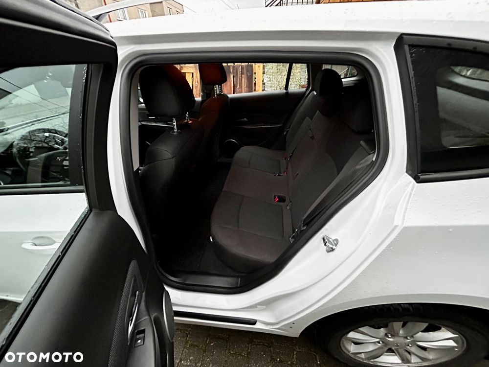 Chevrolet Cruze - 14