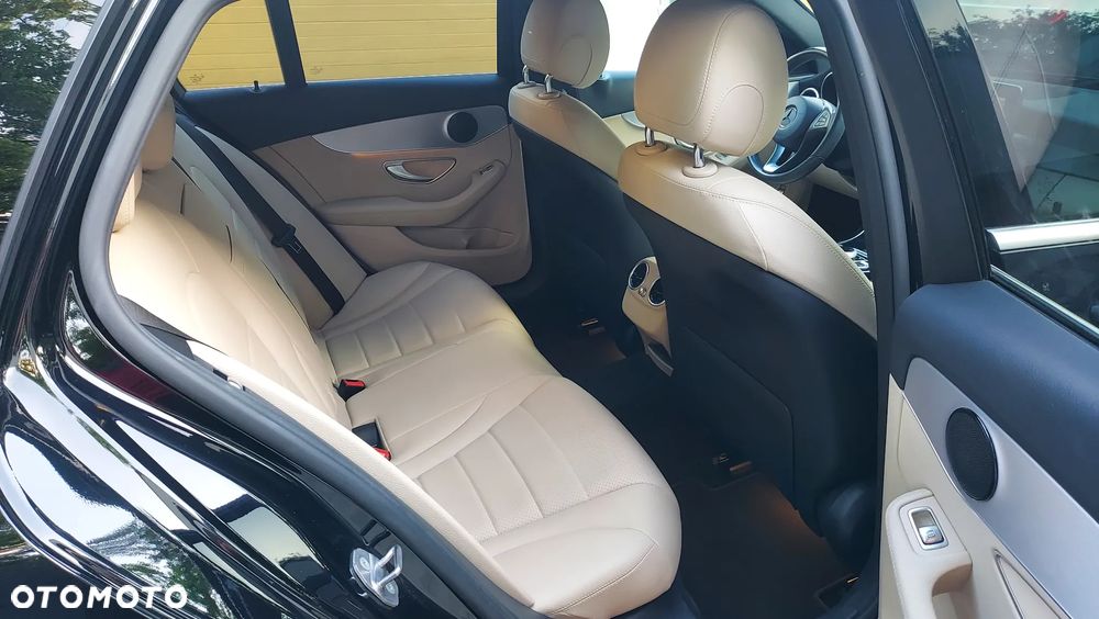 Mercedes-Benz Klasa C 200 4-Matic 9G-TRONIC - 13