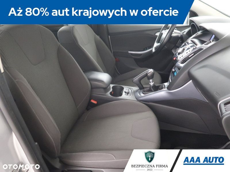 Ford Focus SW - 11
