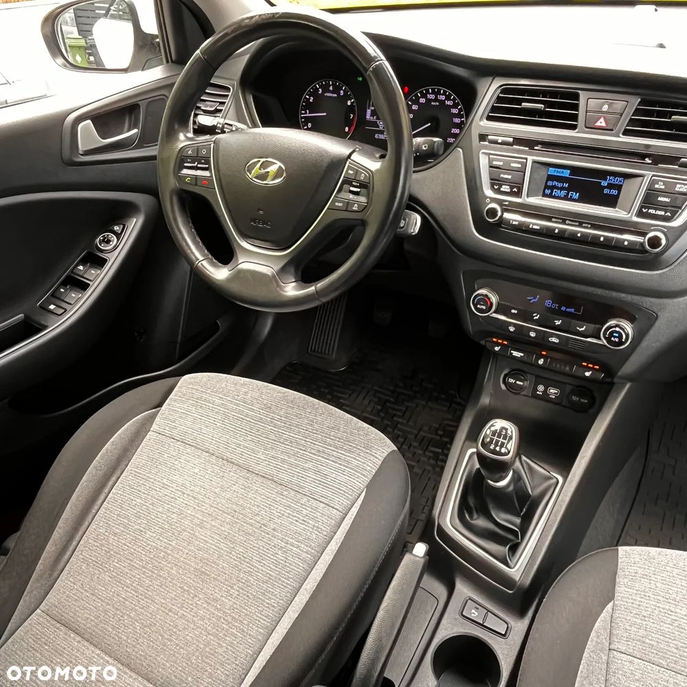 Hyundai i20 1.4 Comfort - 12