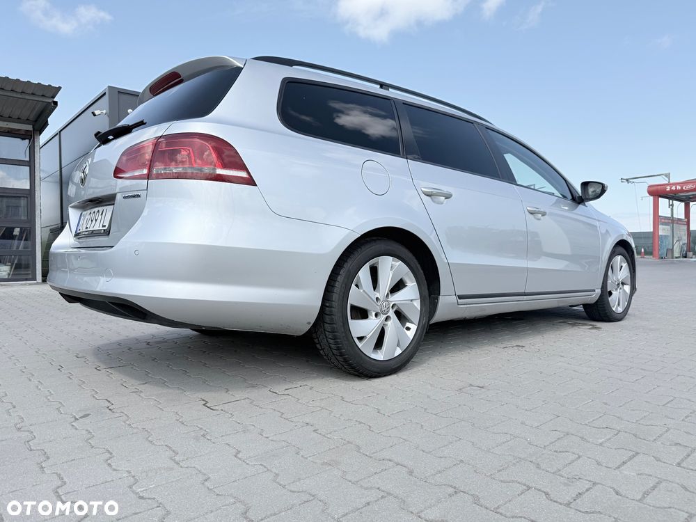 Volkswagen Passat 1.6 TDI Comfortline - 4