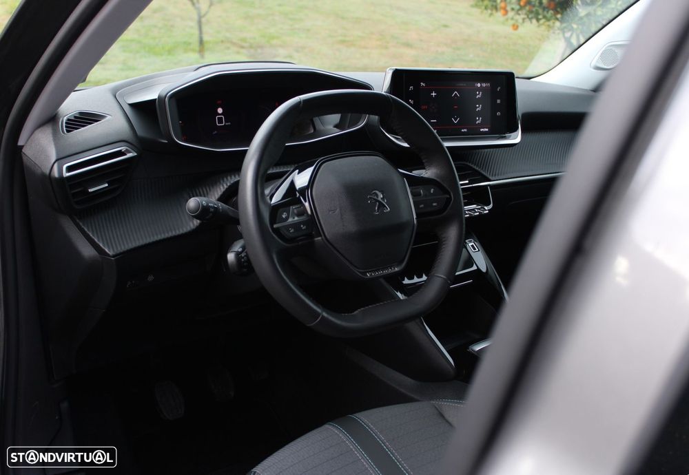 Peugeot 2008 1.2 PureTech Allure - 27