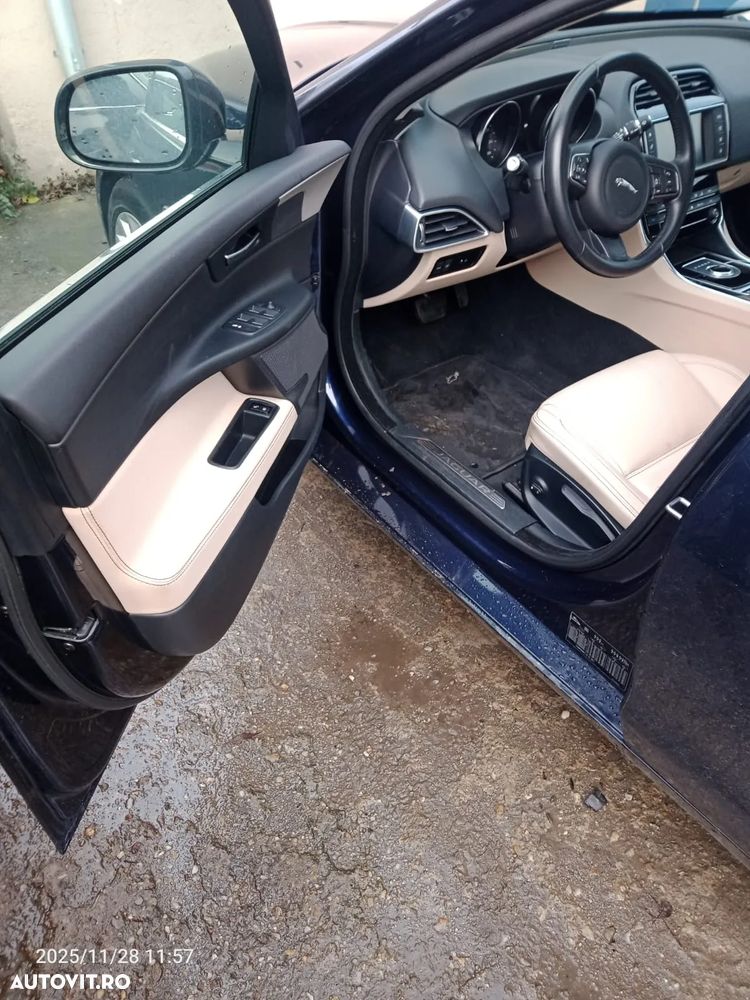 Jaguar XE 20d Aut. Prestige - 23