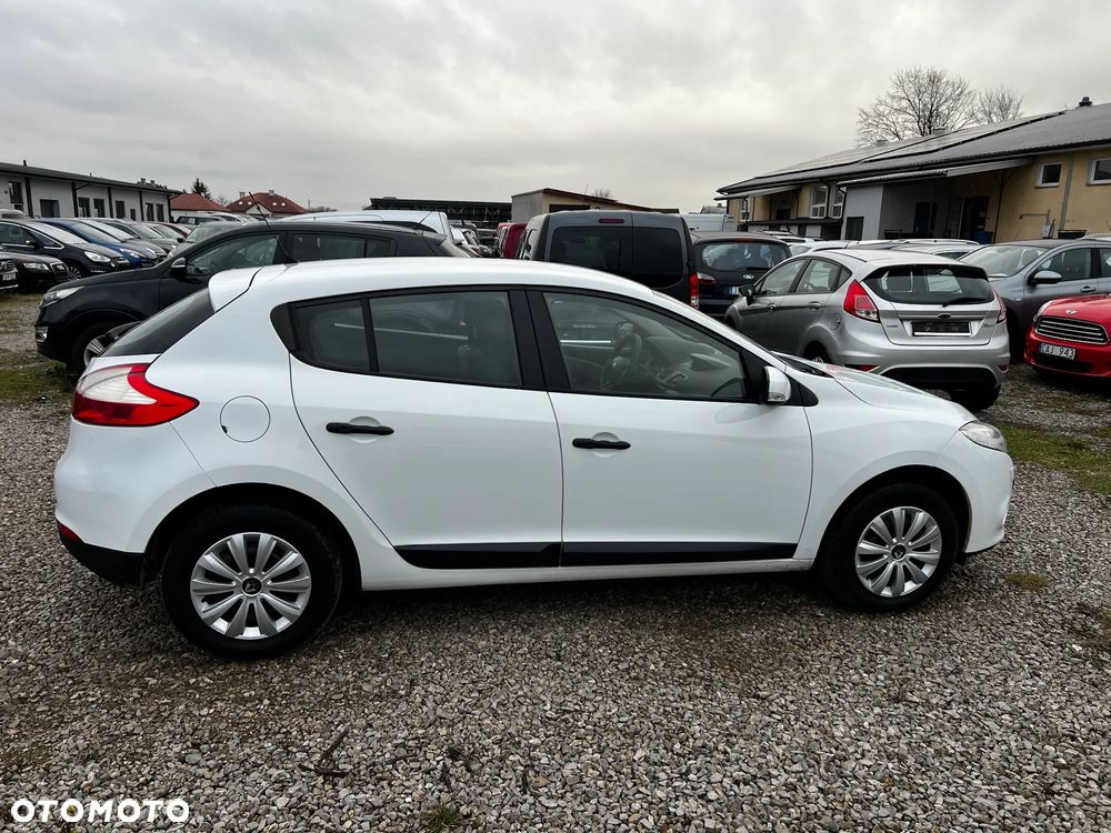 Renault Megane 1.6 16V 110 Dynamique - 11