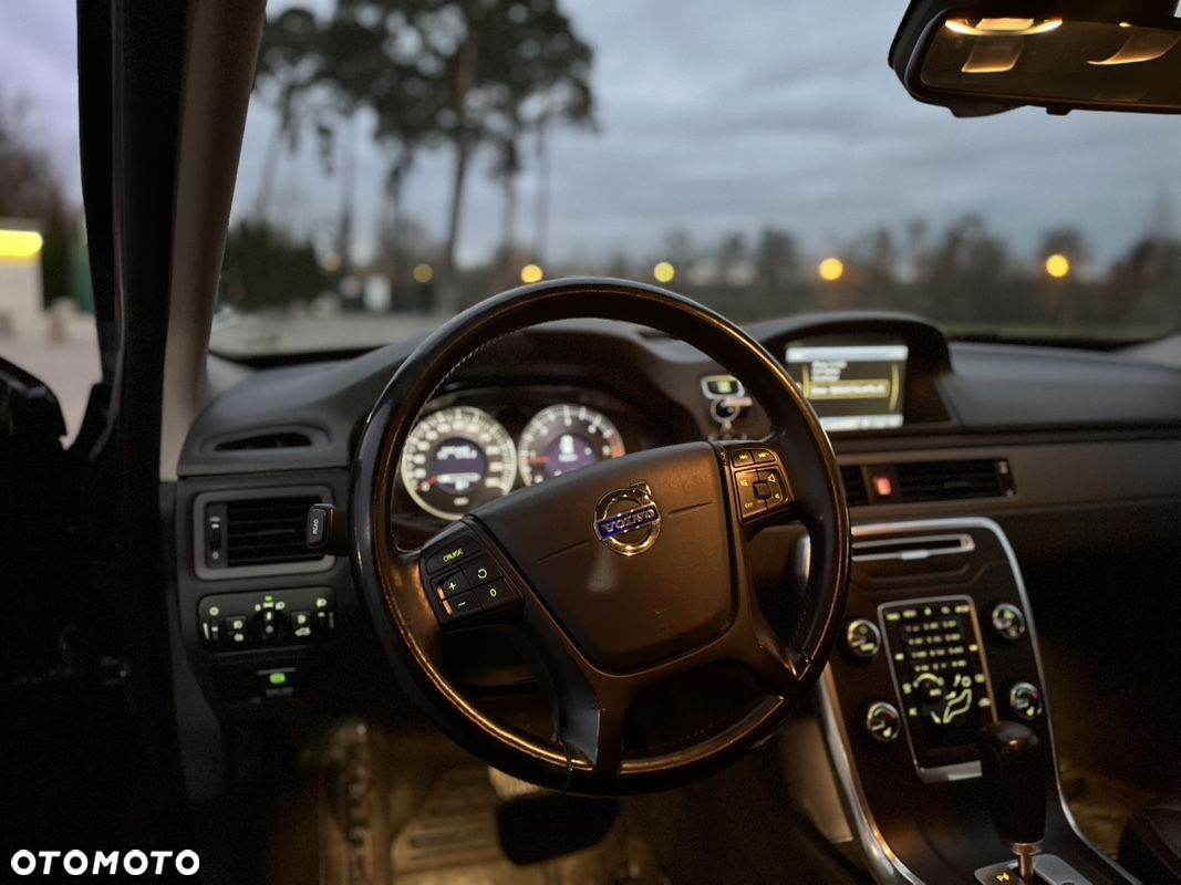 Volvo XC 70 D3 Momentum - 14