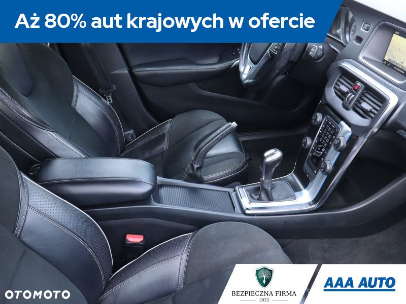 Volvo V40 - 10