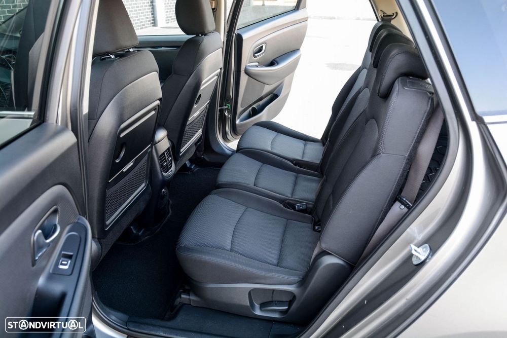 Kia Carens 1.7 CRDi ISG TX - 25