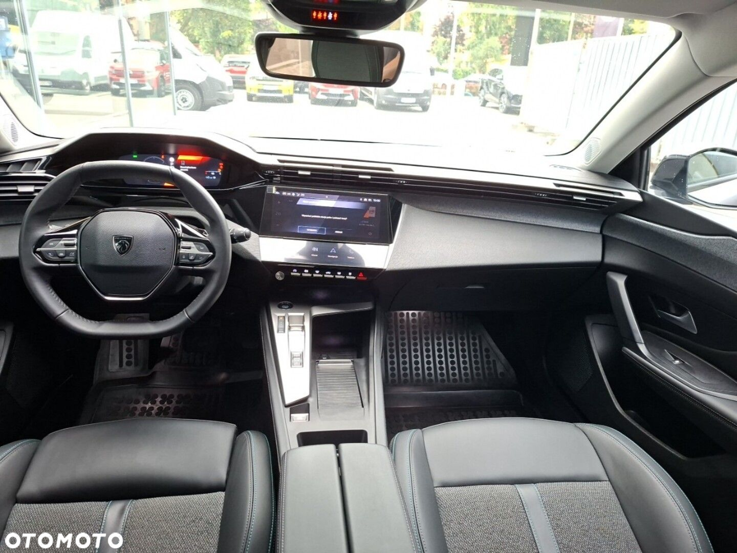 Peugeot 308 - 8