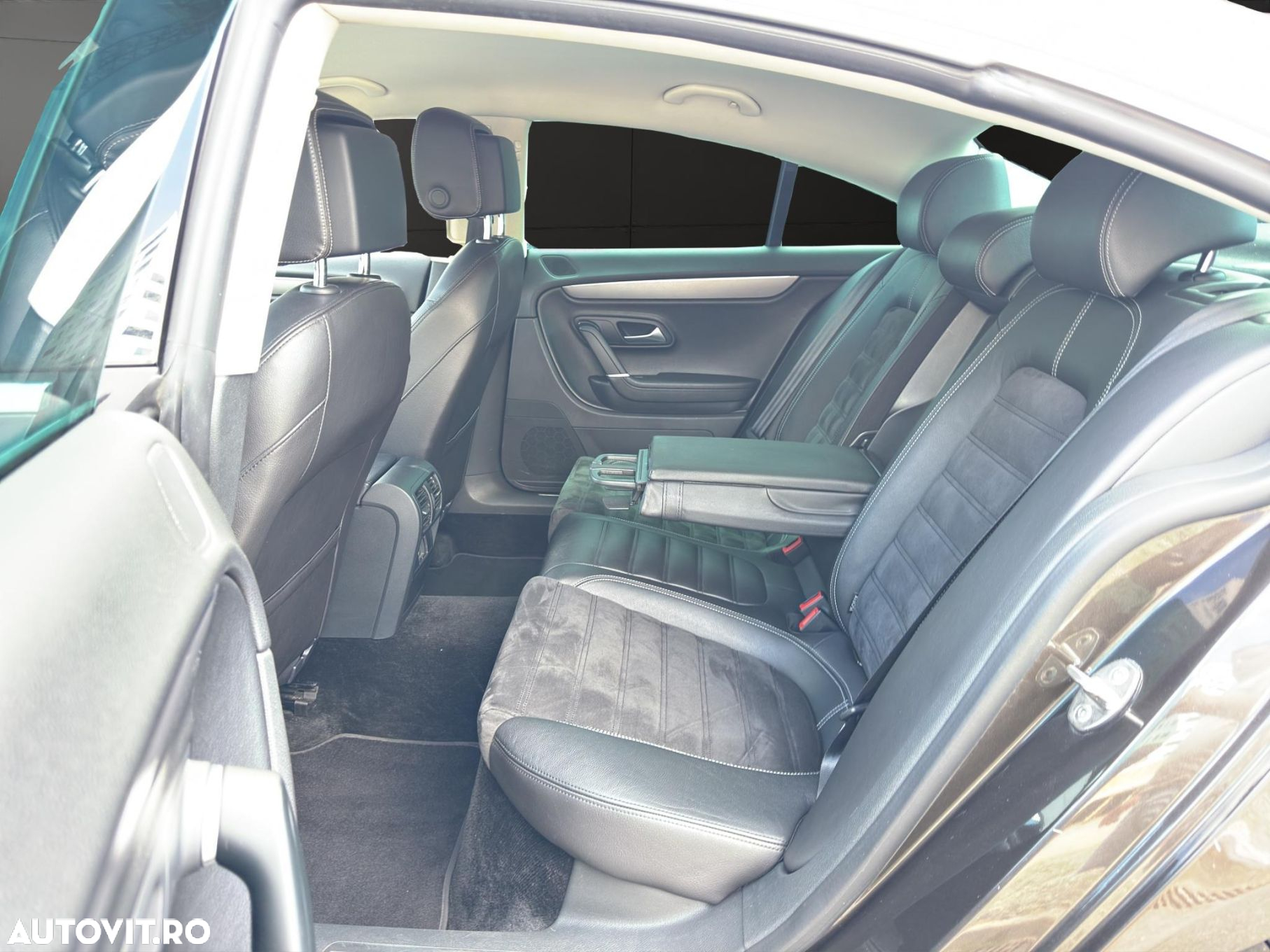 Volkswagen Passat CC - 8