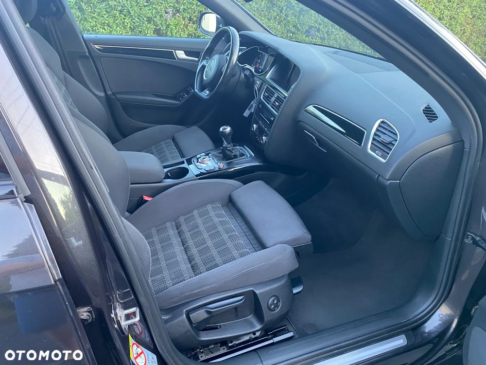 Audi A4 Avant 2.0 TDI ultra DPF Attraction - 12