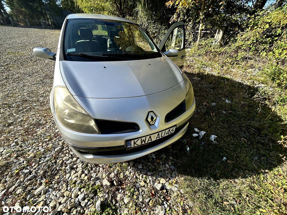 Renault Clio - 1