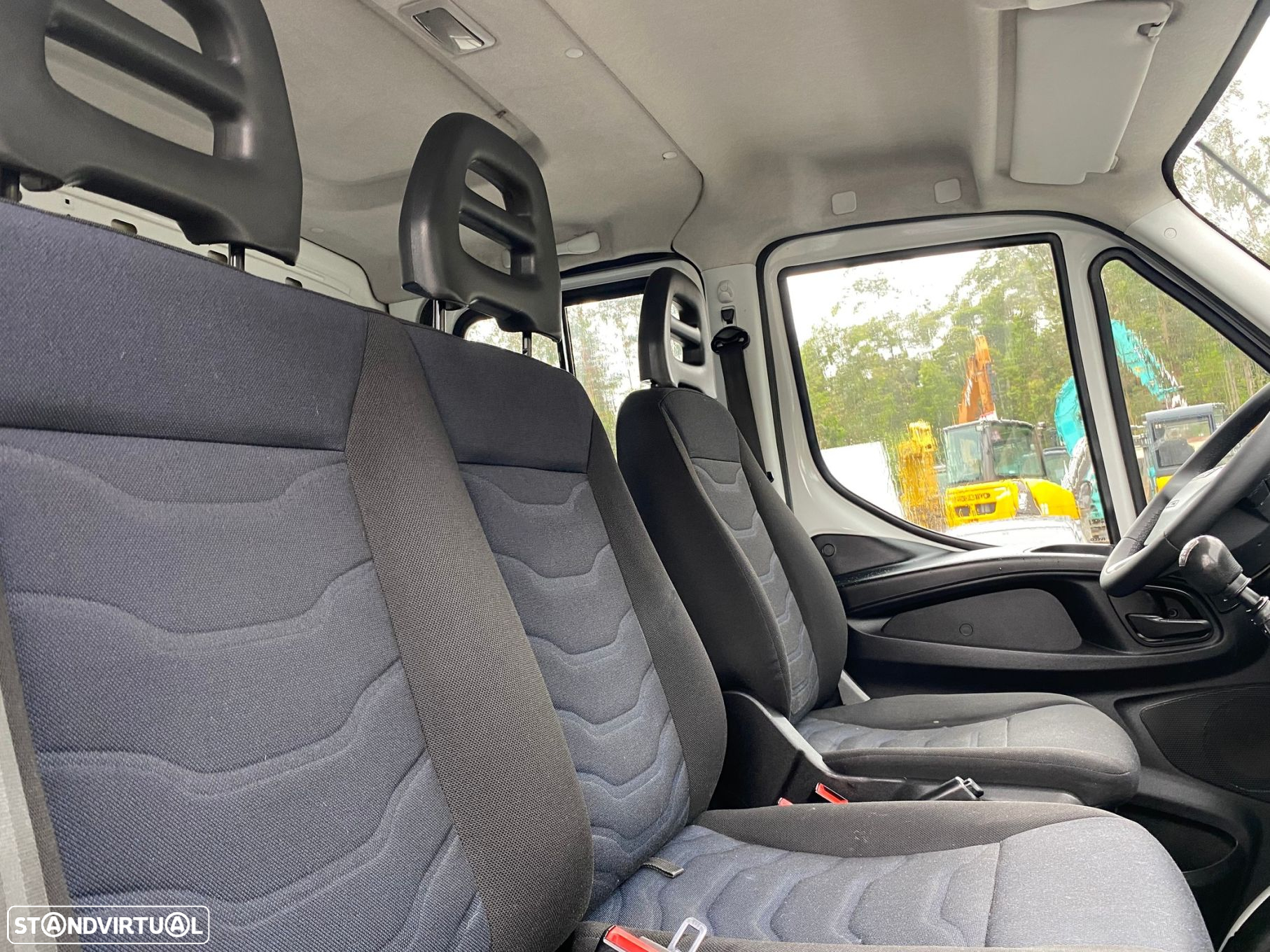 Iveco Daily 2.3 35C14 4100 CD - 12