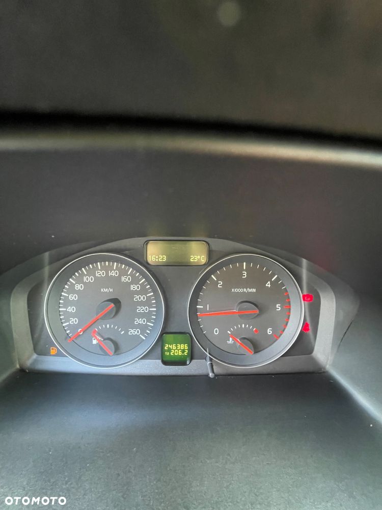 Volvo V50 - 10