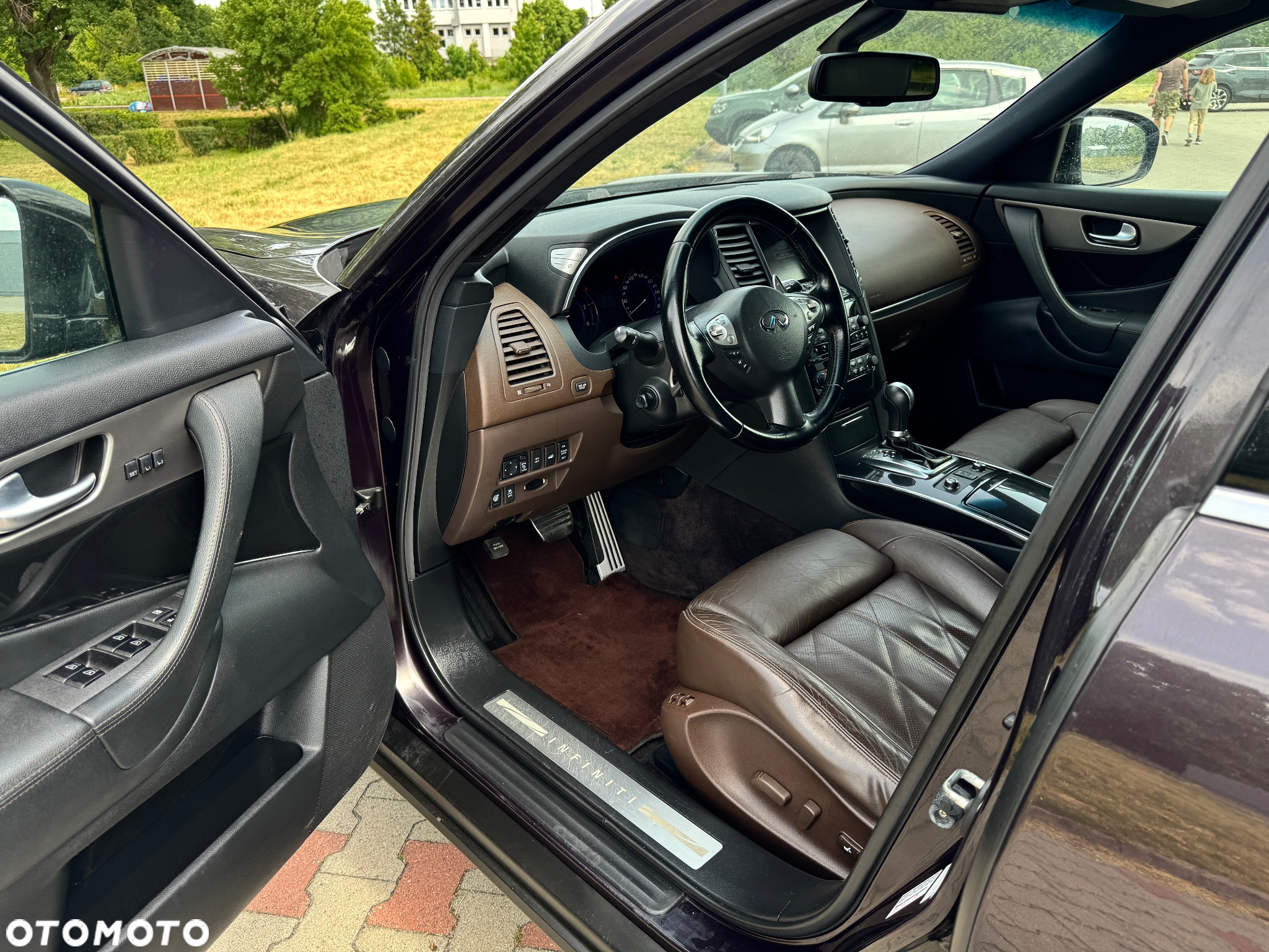 Infiniti FX FX30d S Premium - 5