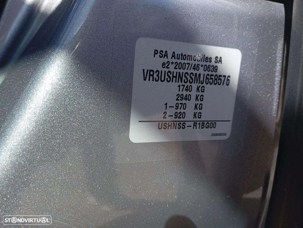 Peugeot 2008 PureTech 130 EAT8 Allure Pack - 4