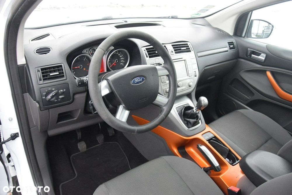 Ford Kuga 2.0 TDCi 4WD Titanium - 30