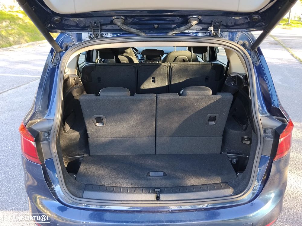 BMW 216 Gran Tourer d Luxury Line - 18