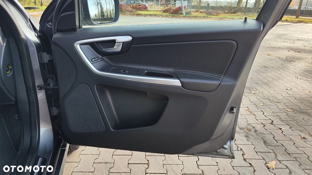 Volvo XC 60 D3 Summum - 29