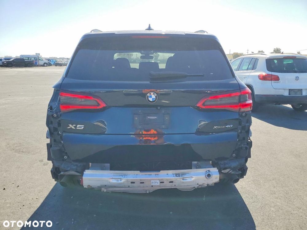 BMW X5 xDrive40i - 7