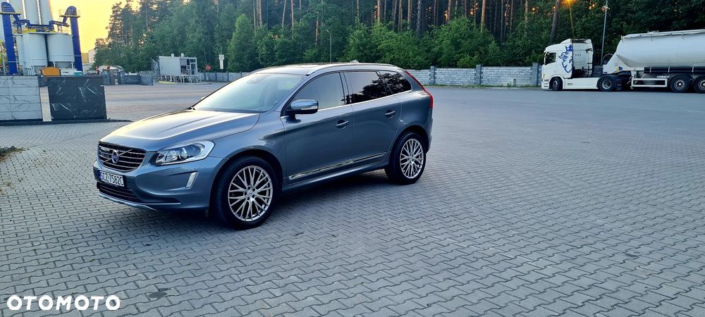 Volvo XC 60 T5 Drive-E Ocean Race - 9