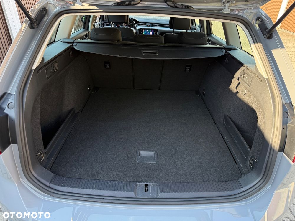 Volkswagen Passat 2.0 TSI Business DSG - 8