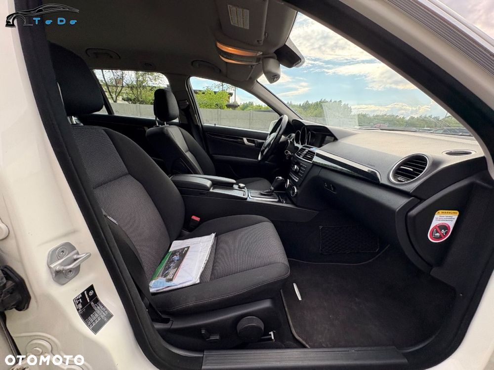 Mercedes-Benz Klasa C 200 CDI DPF (BlueEFFICIENCY) 7G-TRONIC - 31