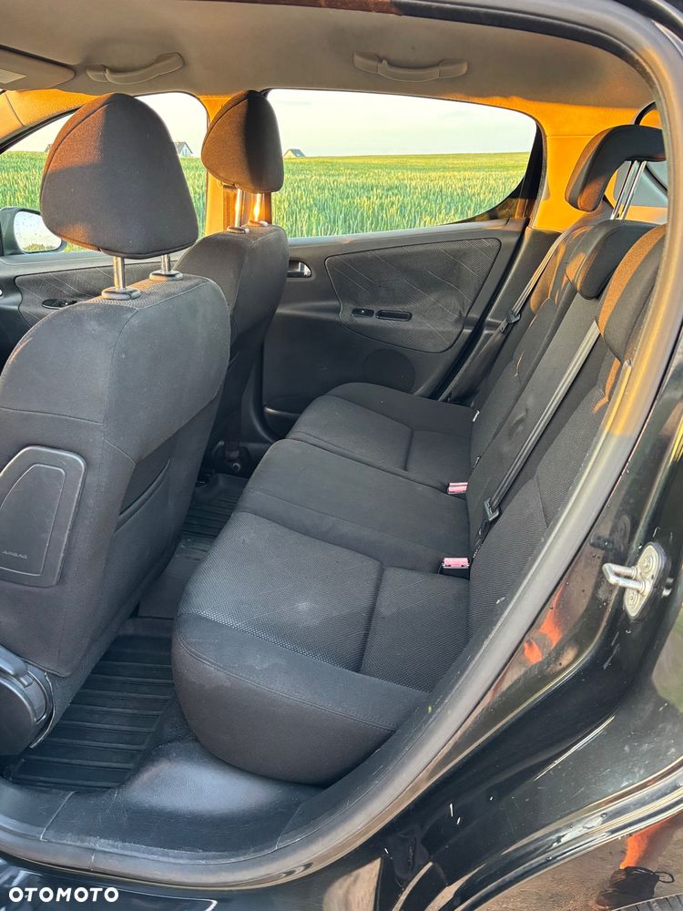 Peugeot 207 1.4 - 11